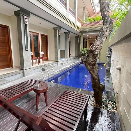 Singgah Hotel Seminyak Exterior foto